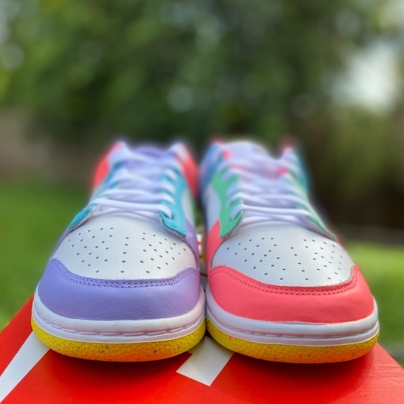 Sold!!! Nike Dunk Low Easter Candy - Picture 3 of 6